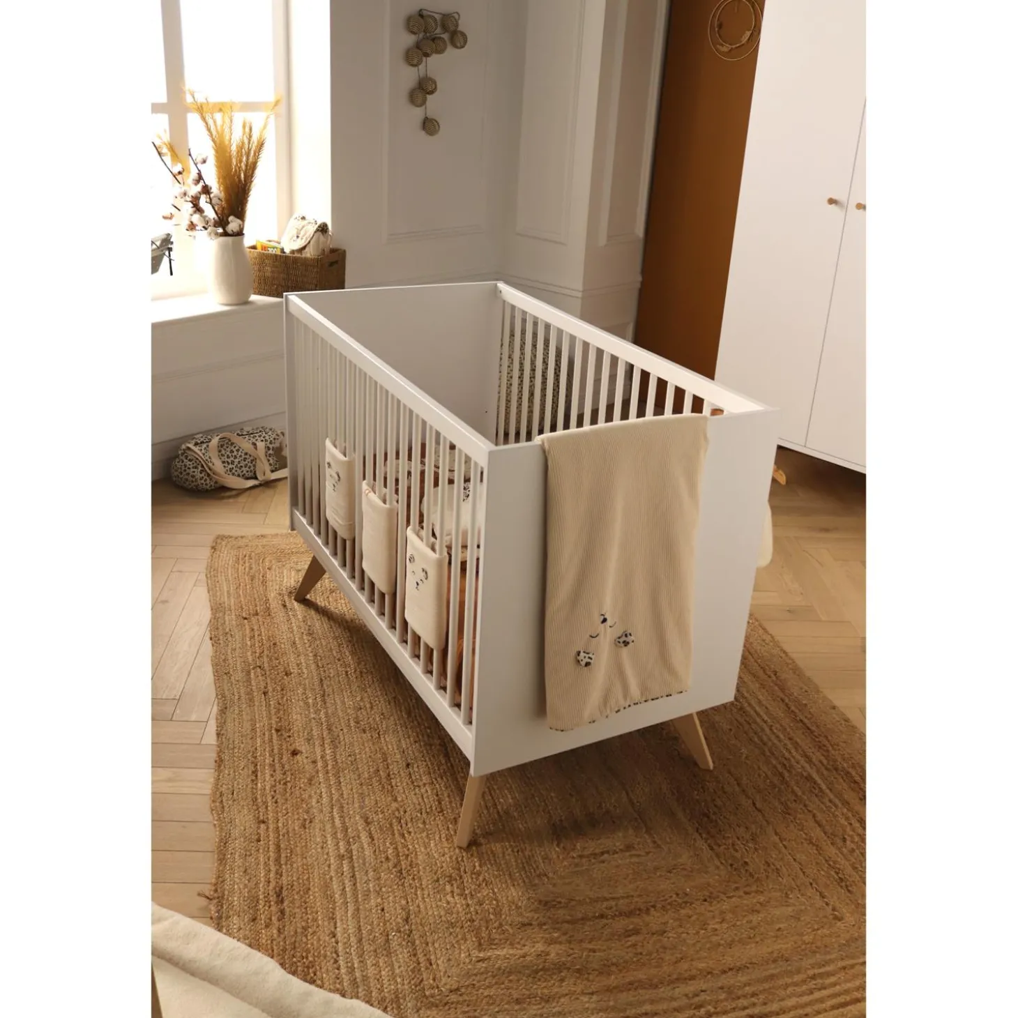Sauthon Lit Bebe Nacrea Blanc / Hêtre vernis naturel 60x120 cm
