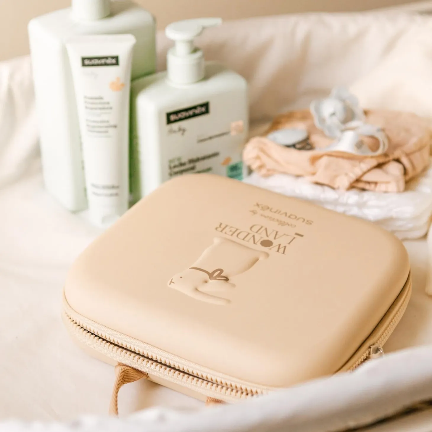 Suavinex Trousse de Soin et de Toilette 8 Accessoires Wonderland Beige