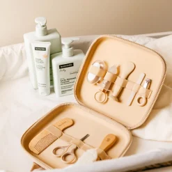 Suavinex Trousse de Soin et de Toilette 8 Accessoires Wonderland Beige