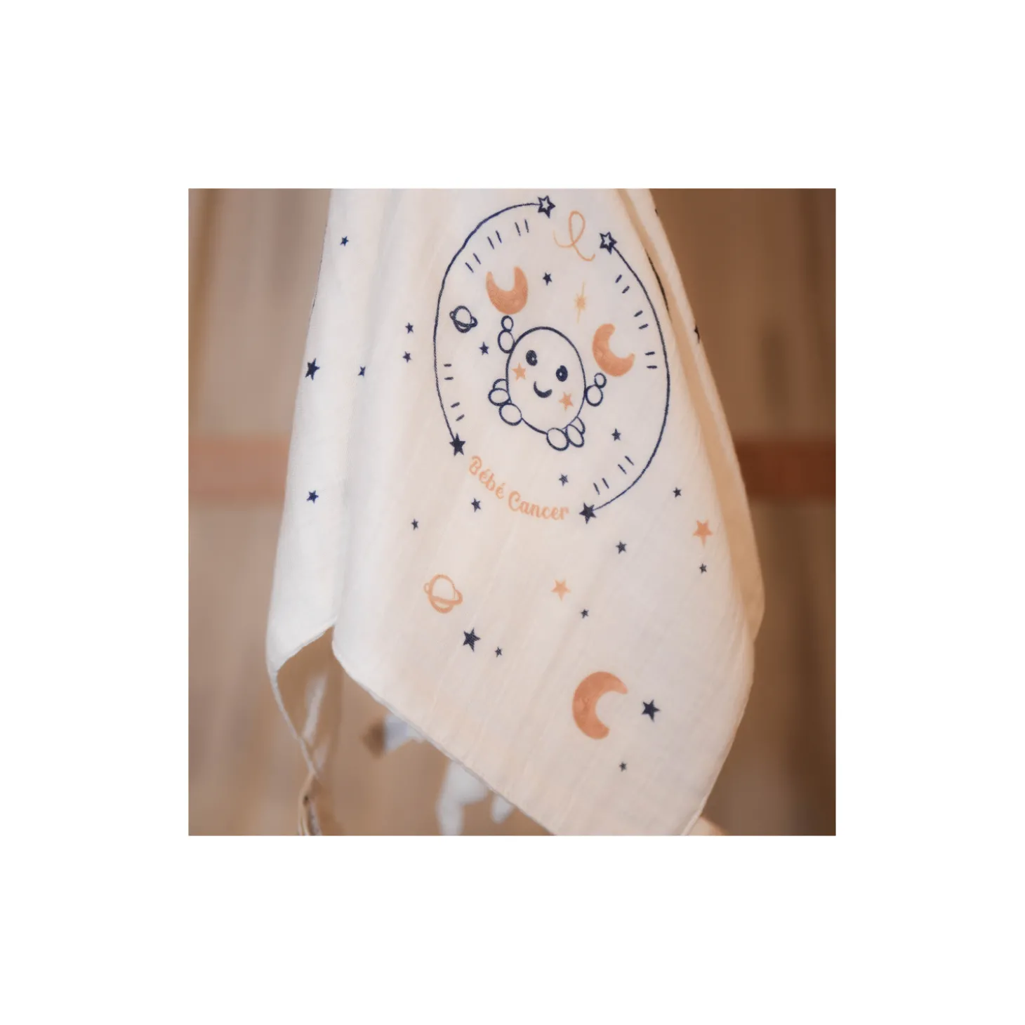 Tom&Mila Doudou Plat Astro Cancer Blanc/Bleu