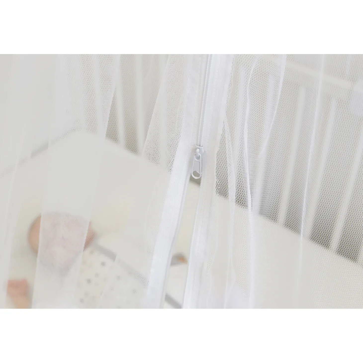 Trois Kilos Sept Ciel de Lit Blanc