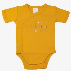 Trois Kilos Sept Lot de 2 bodys manches courtes Alphabet Moutarde Naissance