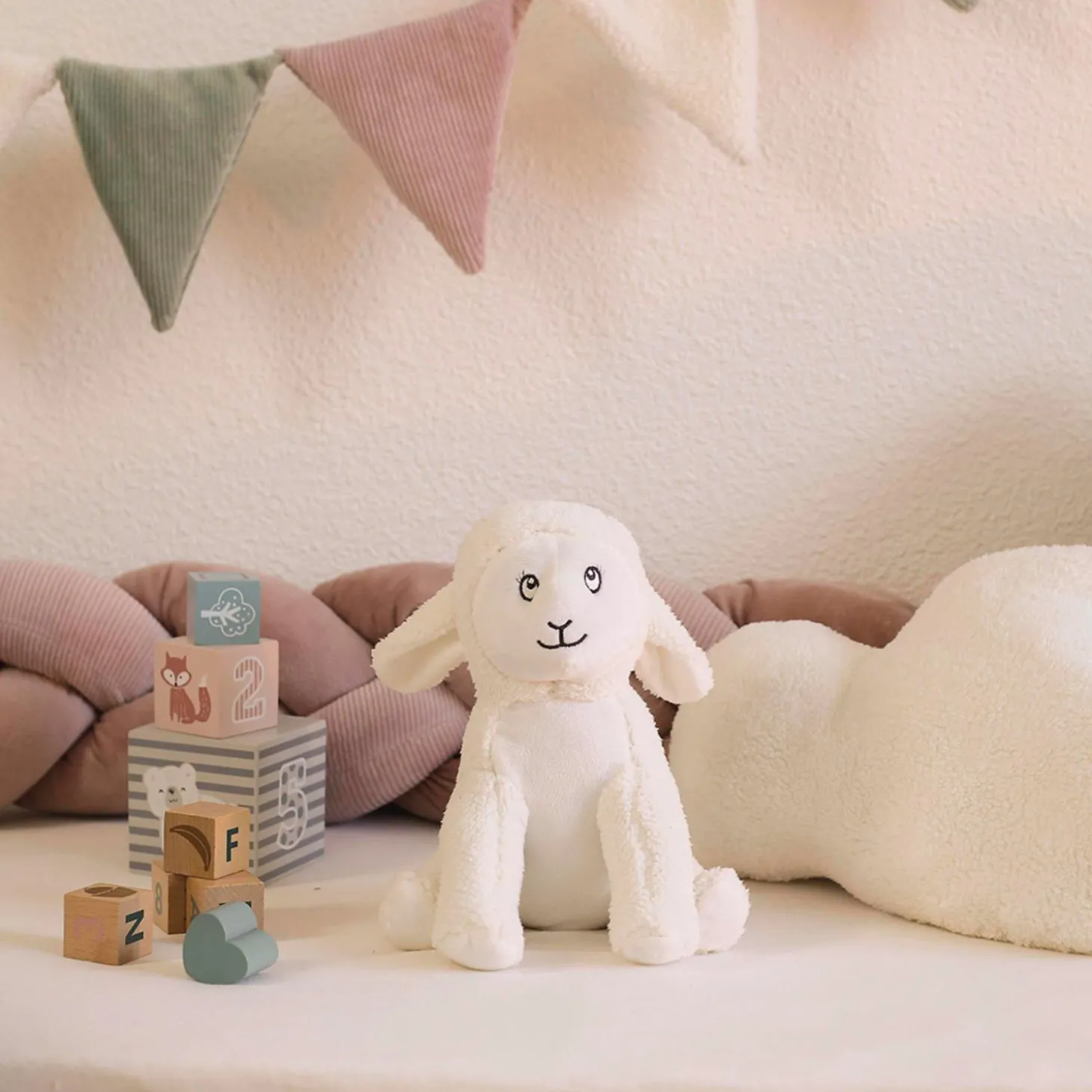 Trois Kilos Sept Peluche musicale mouton Wooly Ecru