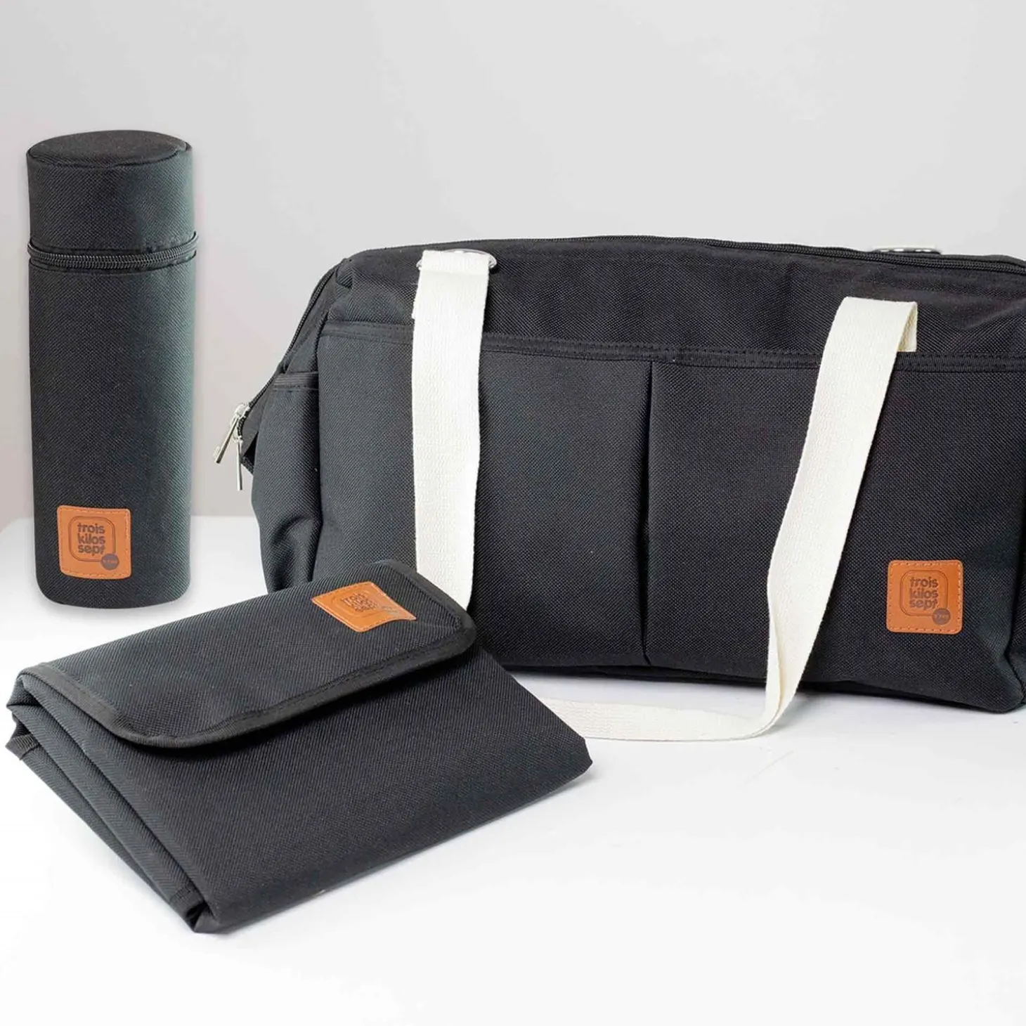 Trois Kilos Sept Sac à langer à Bandoulière Noir