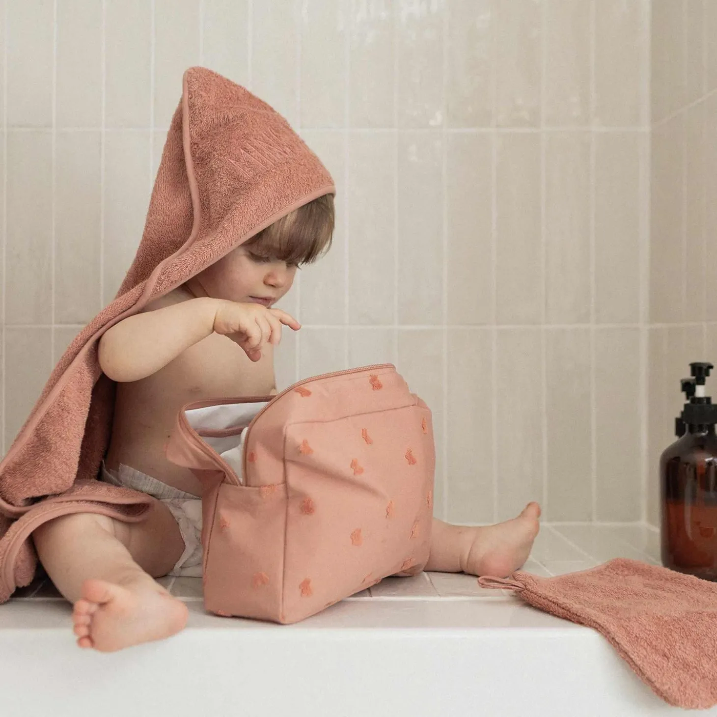 Trois Kilos Sept Trousse de Toilette Hop Terre de sienne