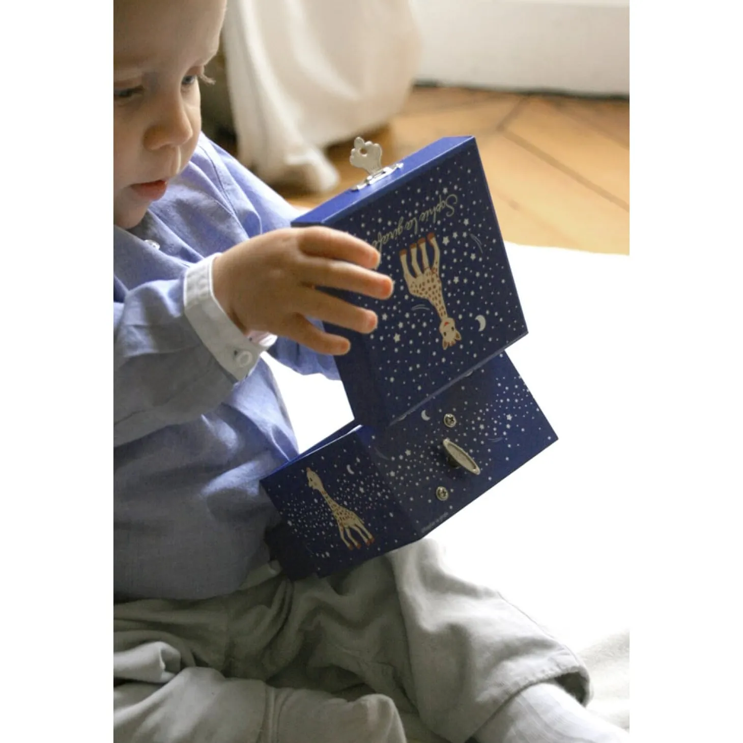 Trousselier Boîte à musique Sophie La Girafe Milky Way Bleu