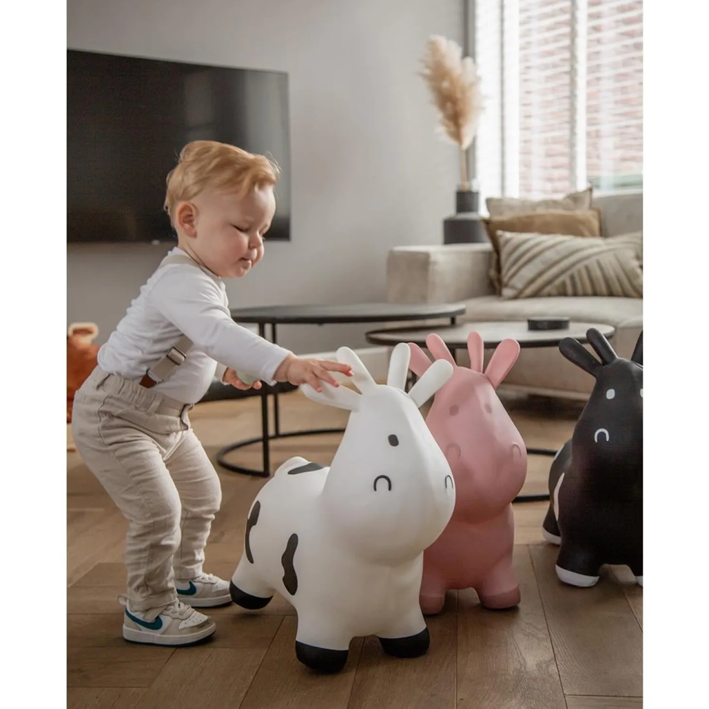 Tryco Animal Sauteur Vache Skippy Blanc